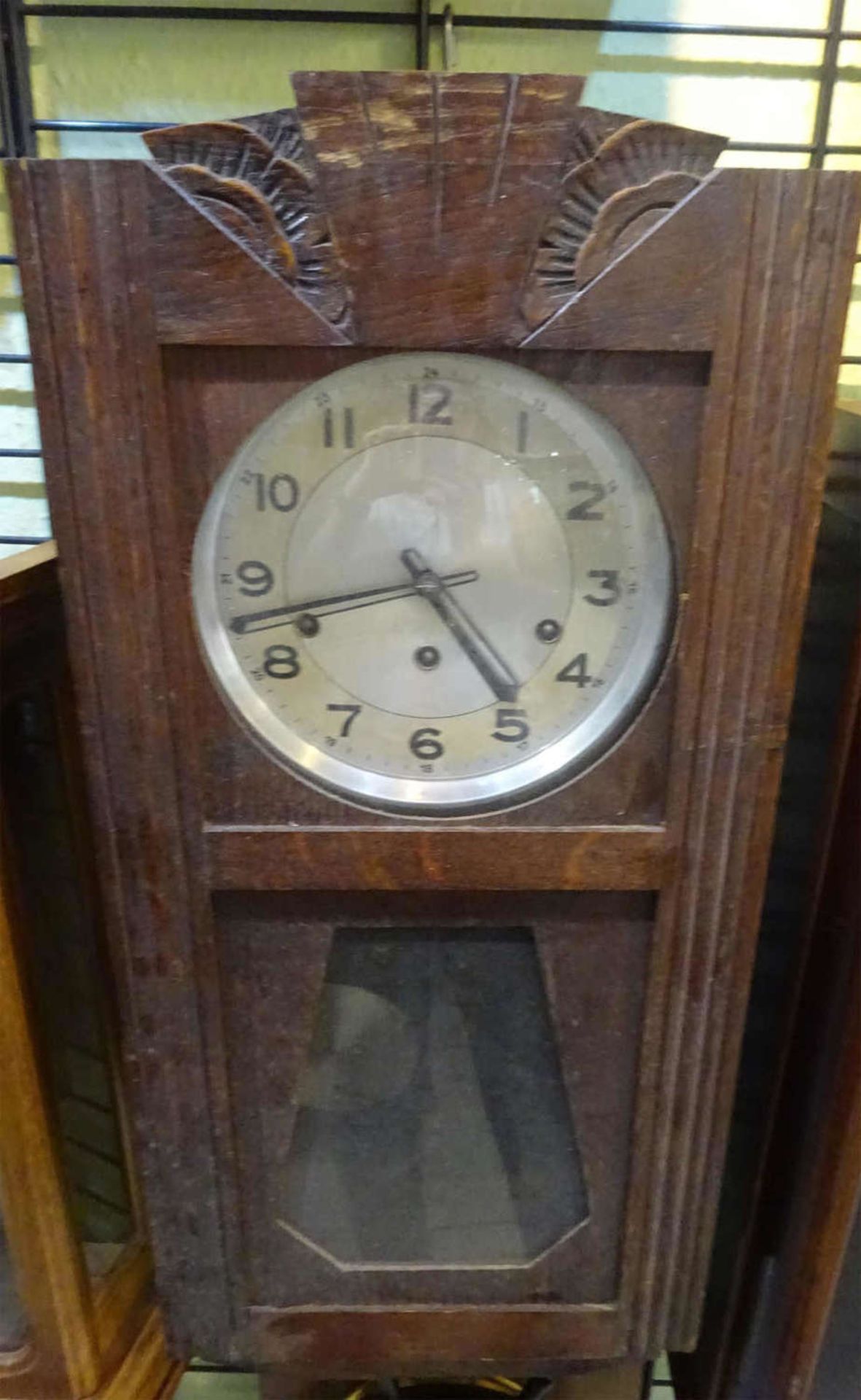 Wanduhr Westminster Schlag, um 1930. Breite ca. 30 cm, Höhe ca. 65 cmWall clock Westminster blow,