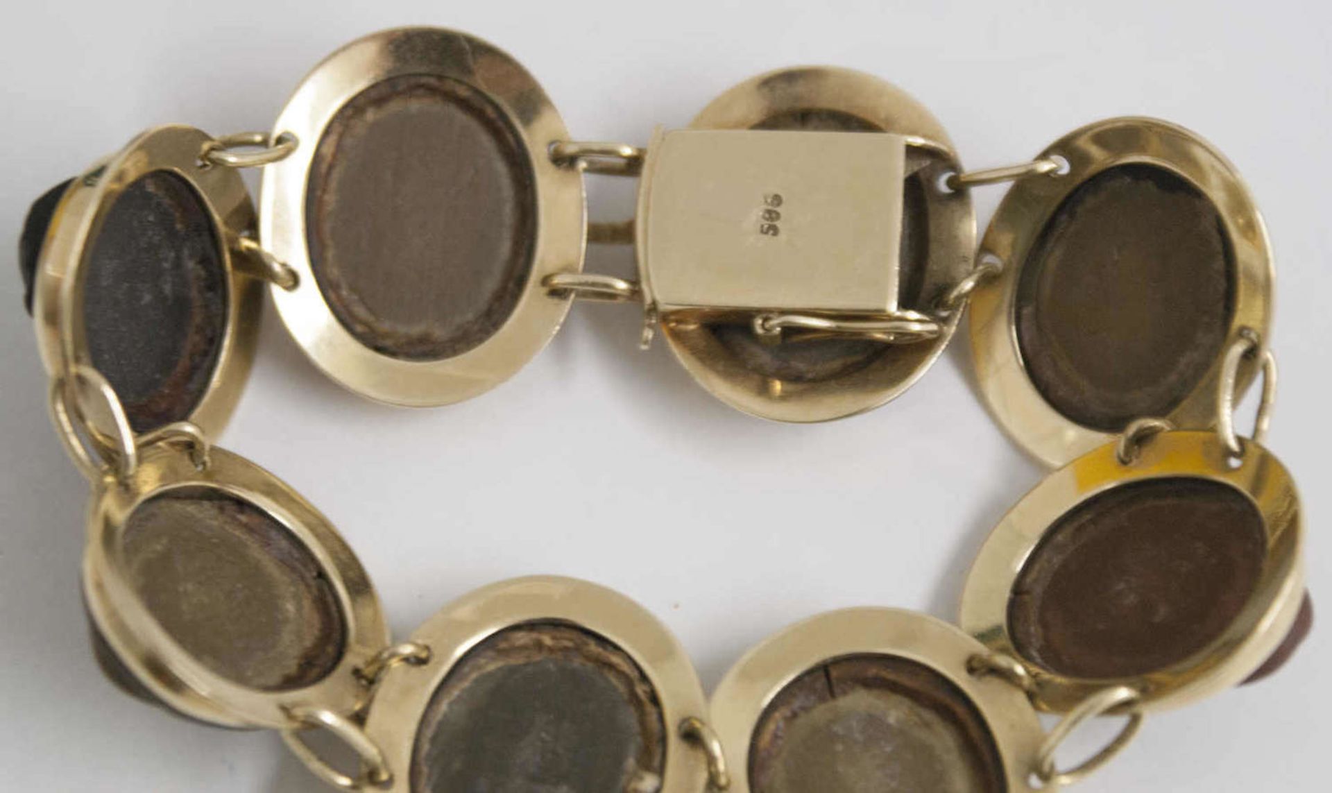 Gemmen - Armband, Gold 585, gepunzt. Länge: ca. 18 cm. Breite: ca. 22 mm. Verschieden farbige - Image 2 of 2