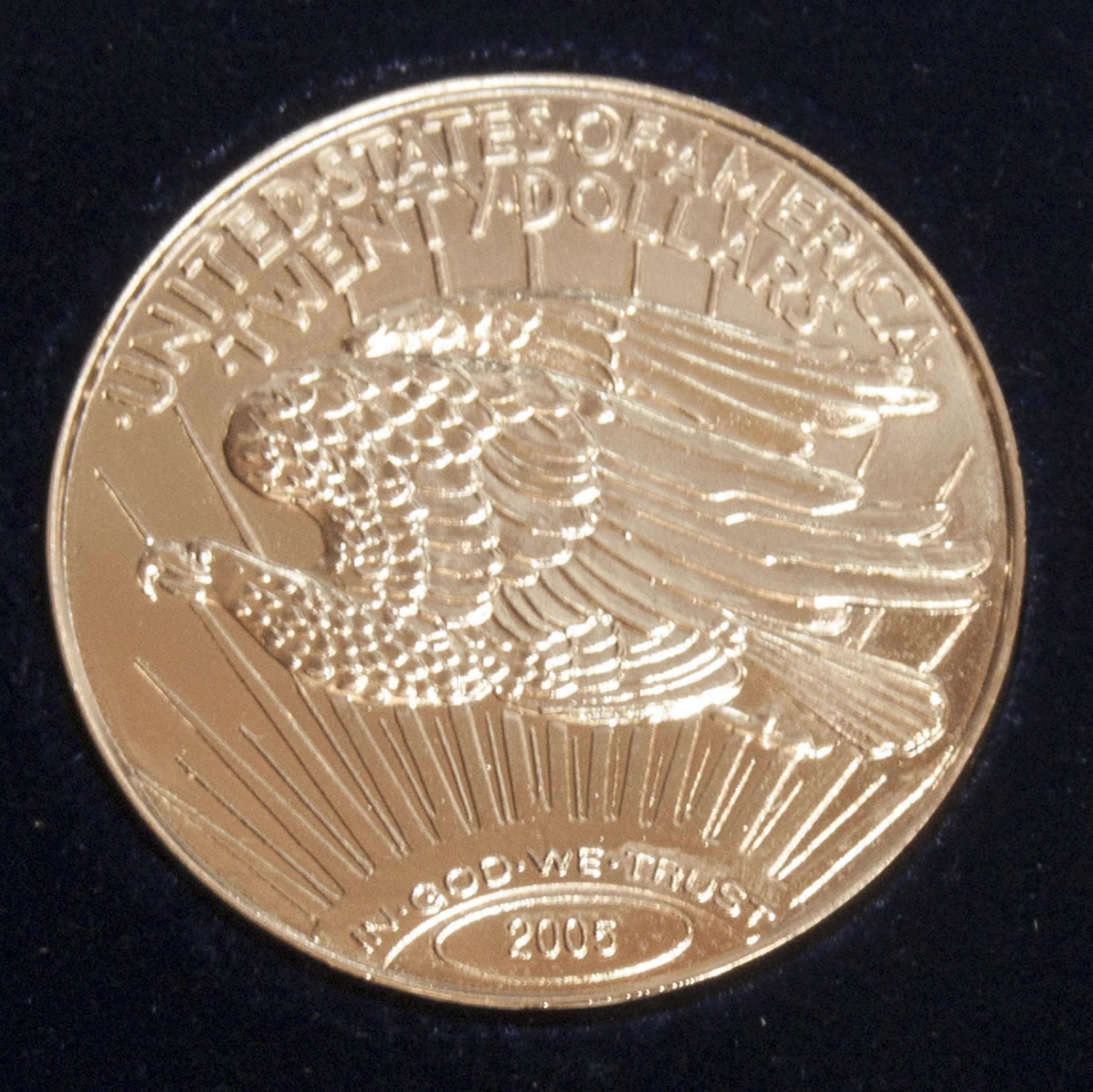 USA 2005, 20.- Dollar - Gedenkmünze "Double - Eagle" von 1933. CuNi 24 kt. Vollvergoldet.Gewicht: