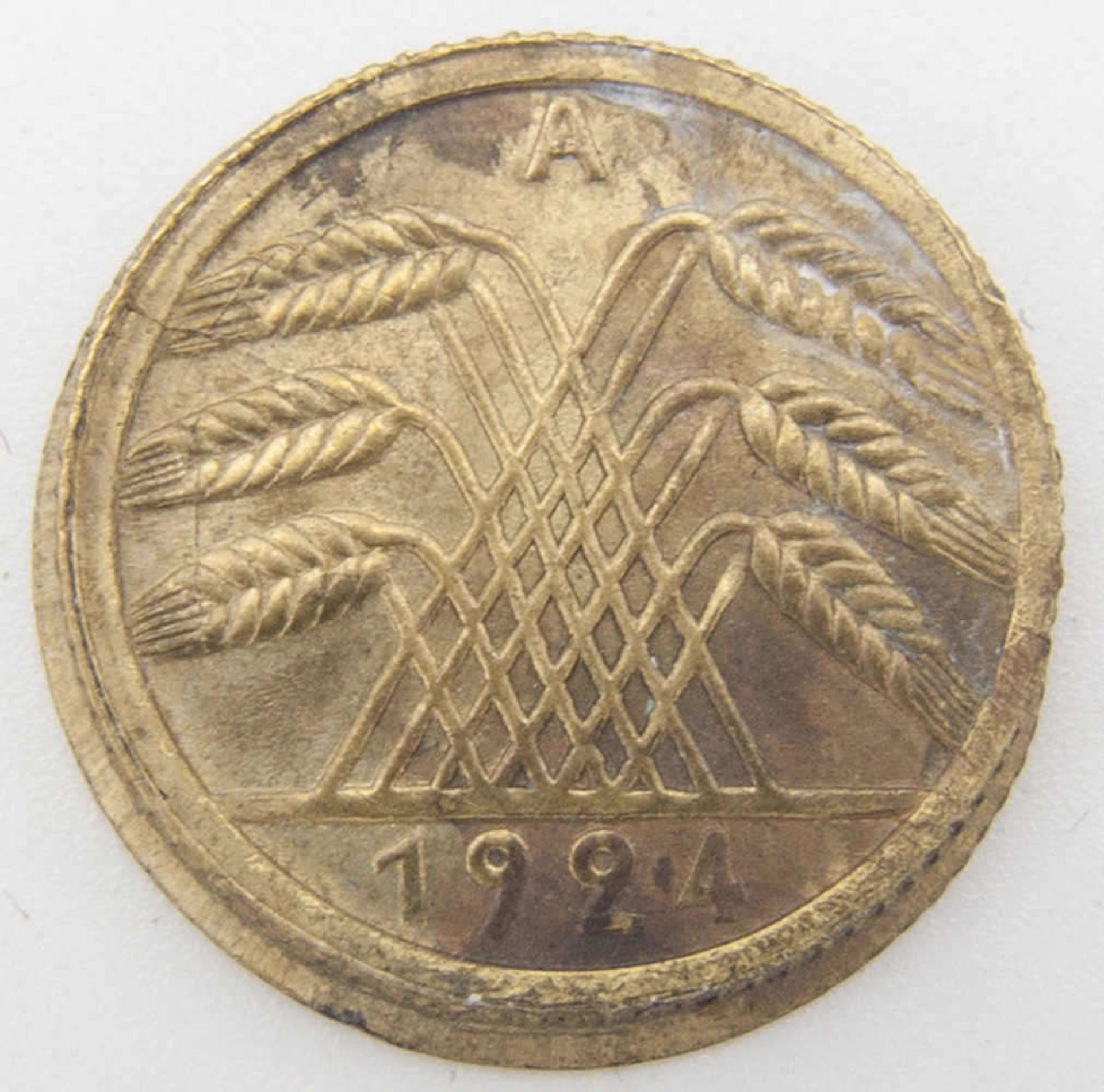 Weimarer Republik 5 Pfennig 1924 A, FEHRPRÄGUNG, 2 x Ährenseite, davon 1 x incus. Mit Riffelrand.