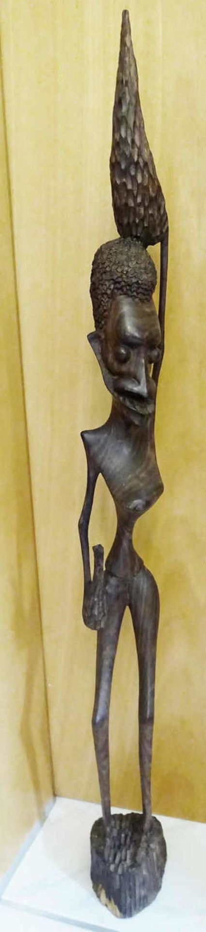 Afrikanische Schnitzerei aus Eisenholz, Höhe ca. 81 cm