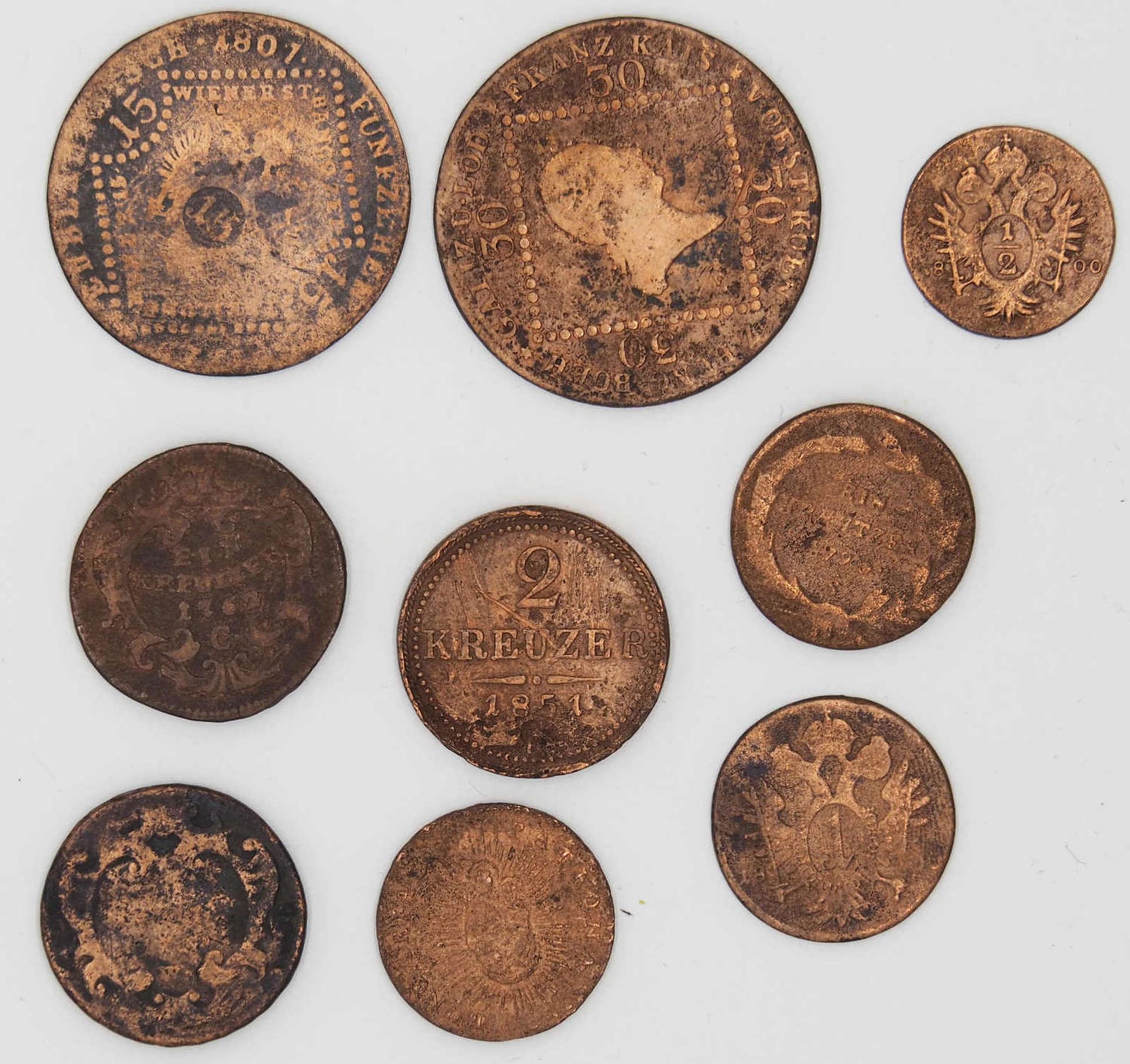 Österreich 1762/181851, Lot Kupfer - Münzen, bestehend aus: Haus Habsburg 1765 1 Denar, 1807 30
