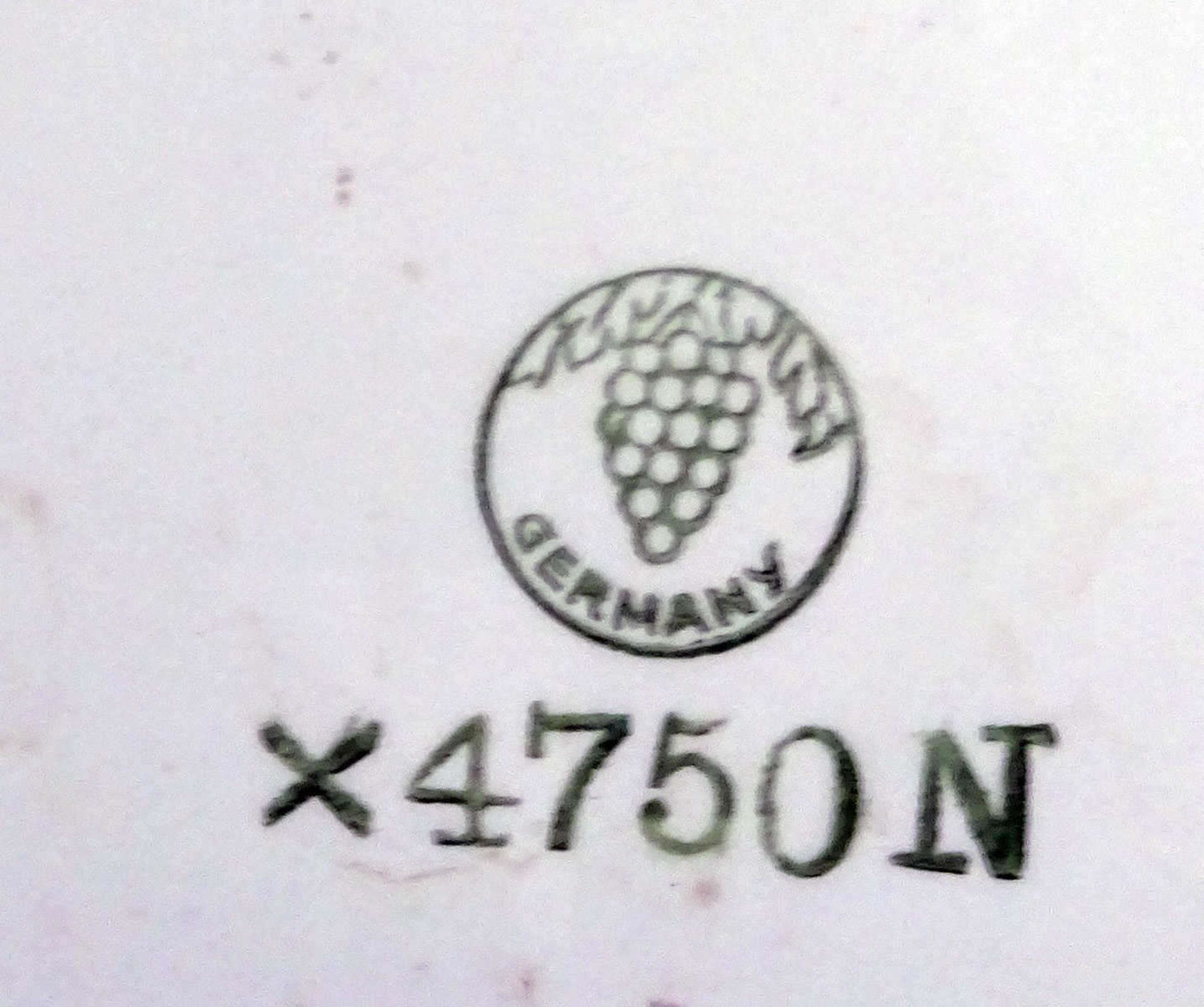 Servierplatte, Grünstadter Werk. Maße höhe ca. 28 cm, breite ca. 43,5 cm.Serving plate, - Bild 2 aus 2