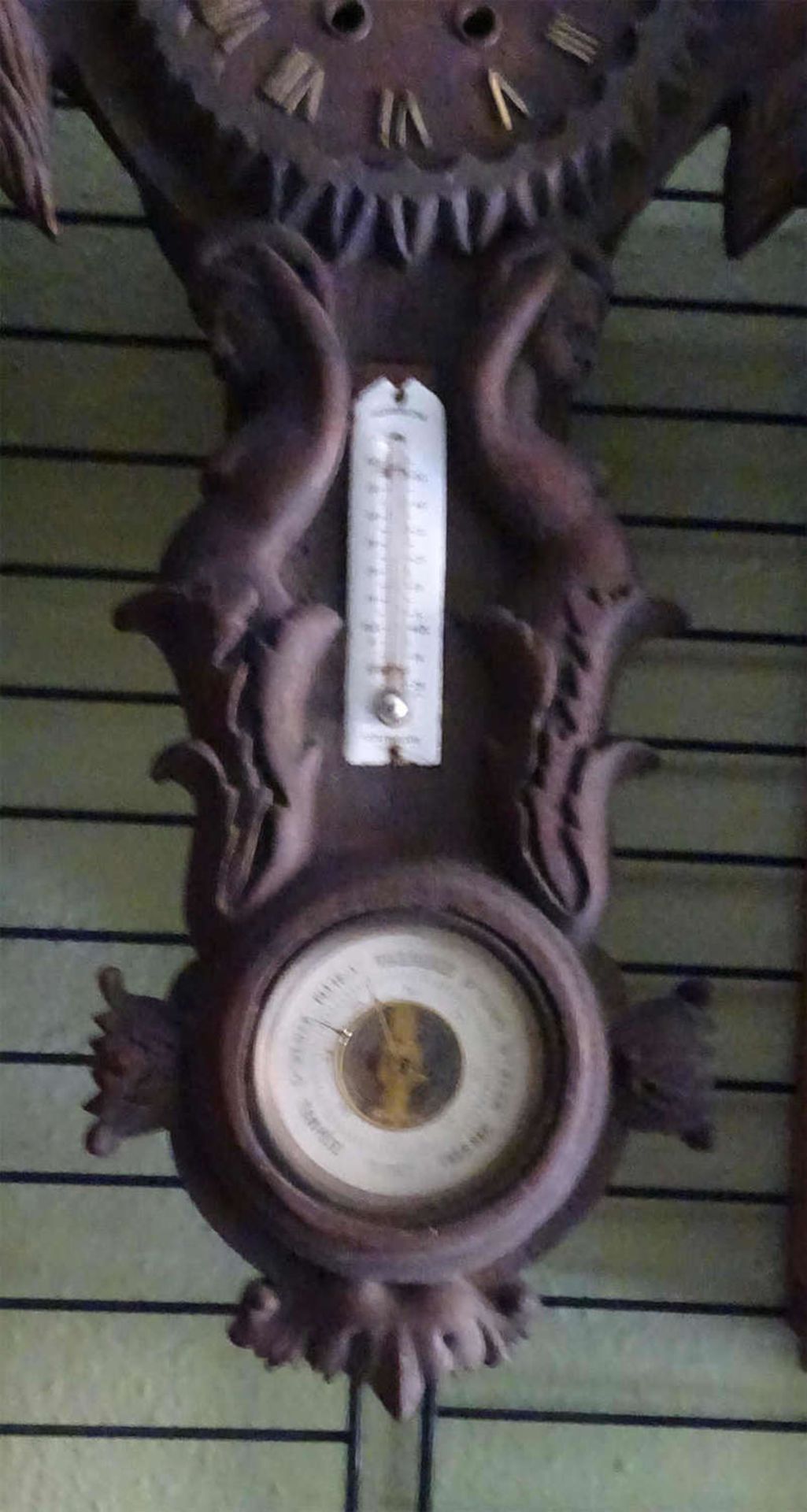 Regulator, 19. Jahrhundert. Ausgefallen, da mit Pendulenwerk und Thermometer, sowie Barometer. Maße: - Bild 3 aus 3