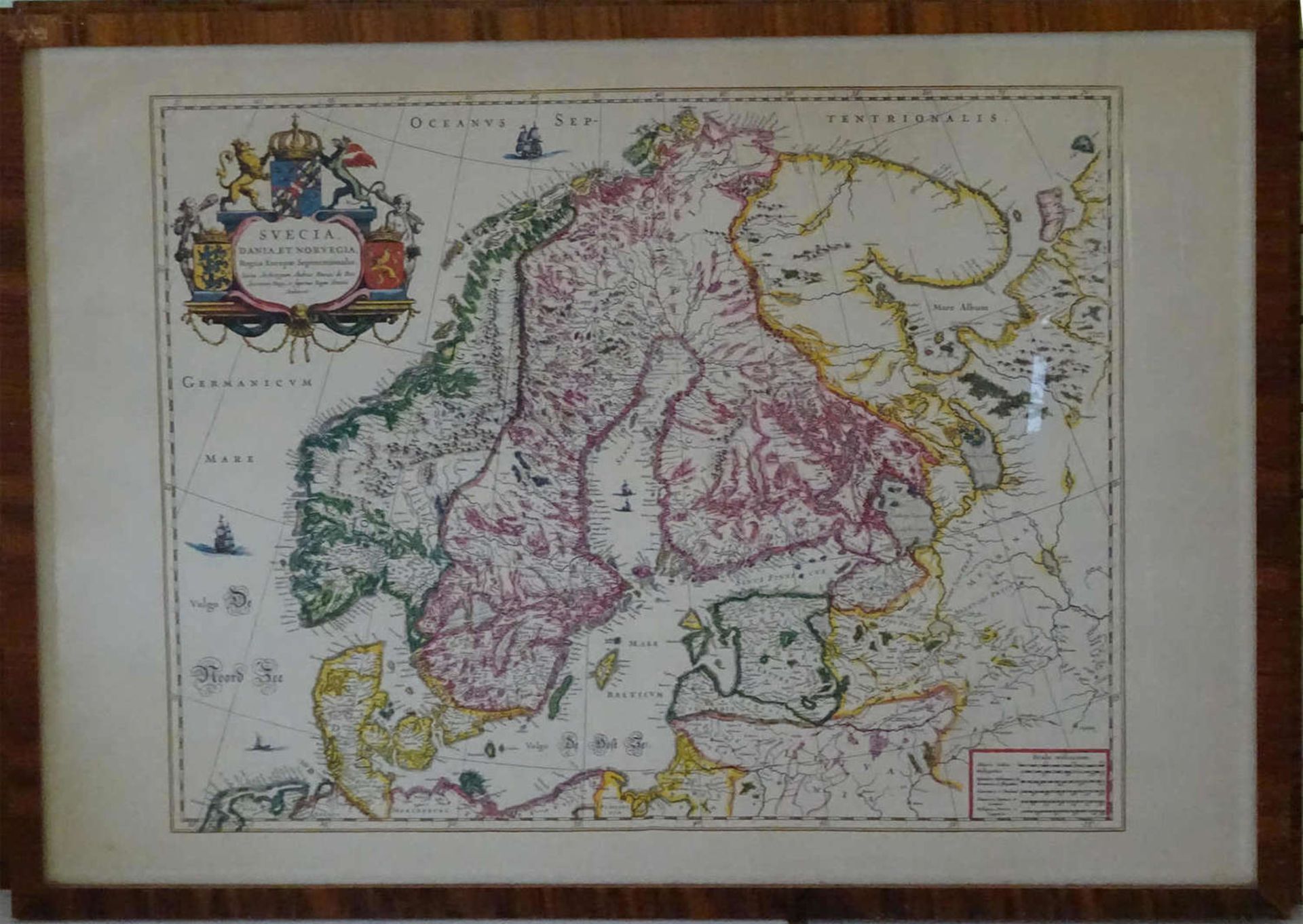 Landkartenstich von Skandinavien. Maße: ca. 60x45 cm. Gerahmt.Map engraving of Scandinavia.