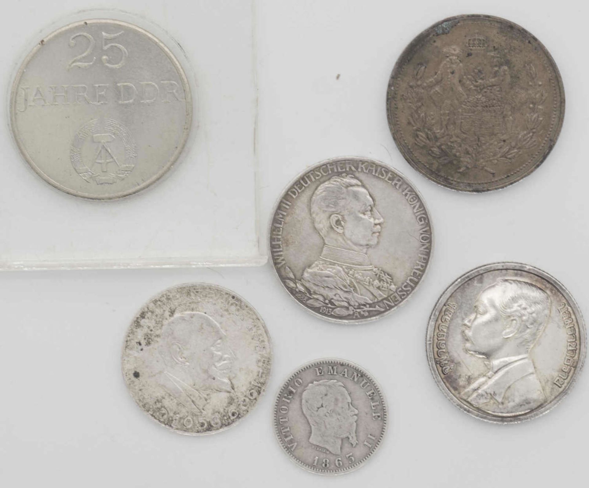 Lot Silbermünzen aus aller Welt, dabei Italien 1863 1 Lire, Deutschland 1913 3 Mark, Österreich 25