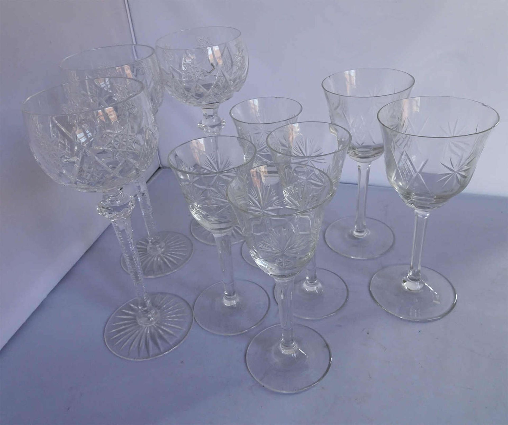 Lot Gläser aus Haushaltsauflösung, dabei 3 Weingläser aus Kristallglas, geschliffen, sowie 4