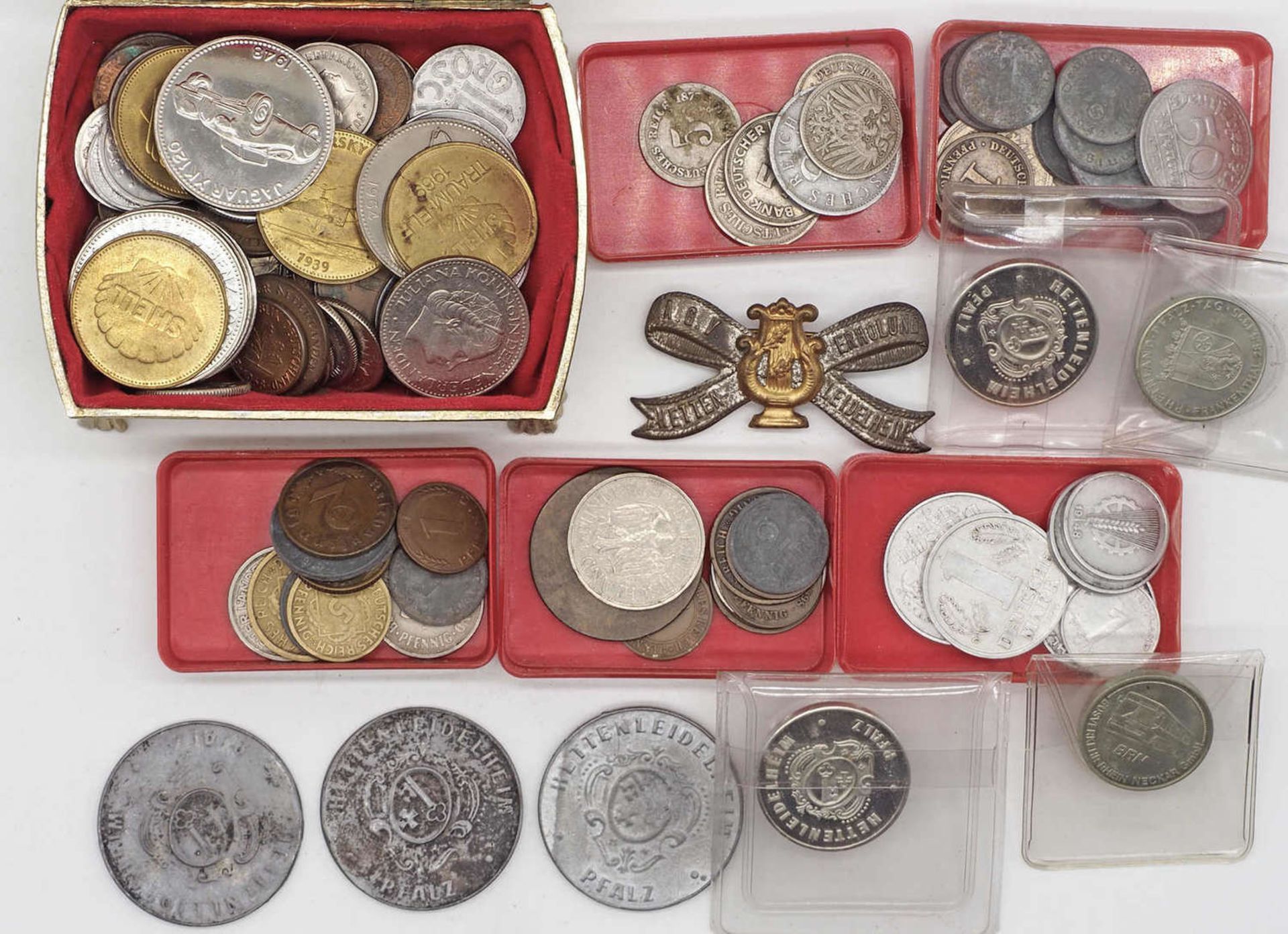 Lot coins and medals Europe, as well Germany Empire to Germany. Please visit.