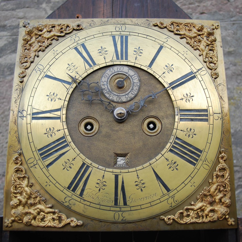 An 18th century and later oak longcase clock, Tho. Kilgoure, Invernese, the brass dial and brass - Image 3 of 11