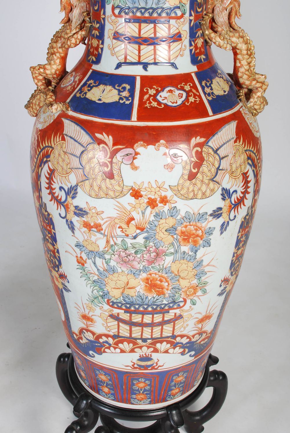 A large pair of modern Chinese porcelain Imari floor vases on stands, 20th century, decorated with - Image 6 of 10