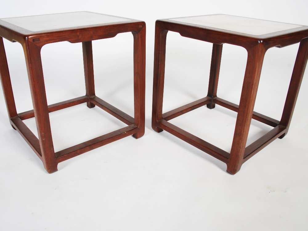 A pair of Chinese dark wood and marble square shaped jardiniere stands / occasional tables, late - Image 3 of 7