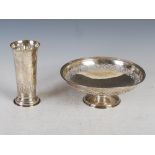 A Victorian silver beaker cup and a George V silver footed bowl, the Victorian silver cup, London,