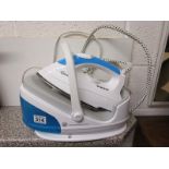 Delta steam iron