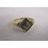 Gold diamond dress ring (diamond shape)