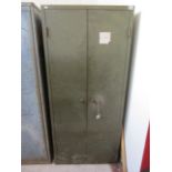 Good quality lockable metal cabinet with 2 keys