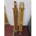 2 artist easels