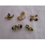 5 pairs of earrings - 4 being gold