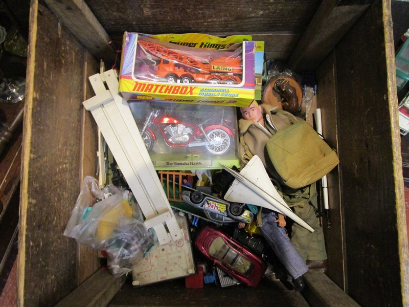 Shelf of toys to include Corgi, Dinky & Tootsie Toy (whole shelf) - Image 16 of 16