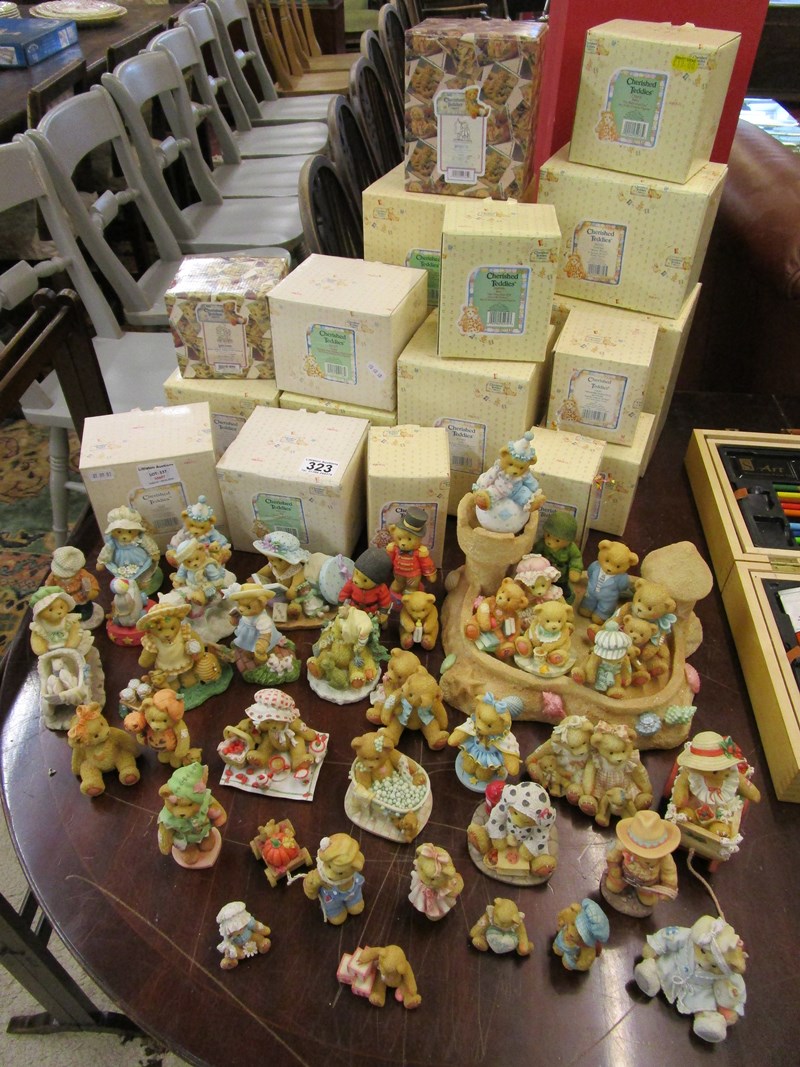 Large collection of Cherished Teddies, many boxed