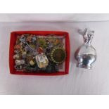 Tray of collectables and costume jewellery