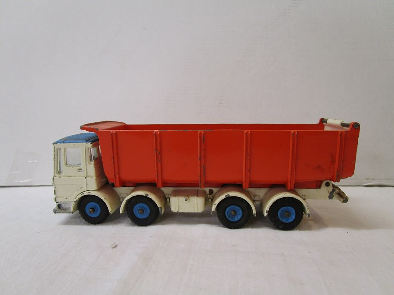 Collection of die-cast models to include Dinky & Corgi - Image 14 of 18