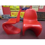 Set of 4 retro stackable chairs