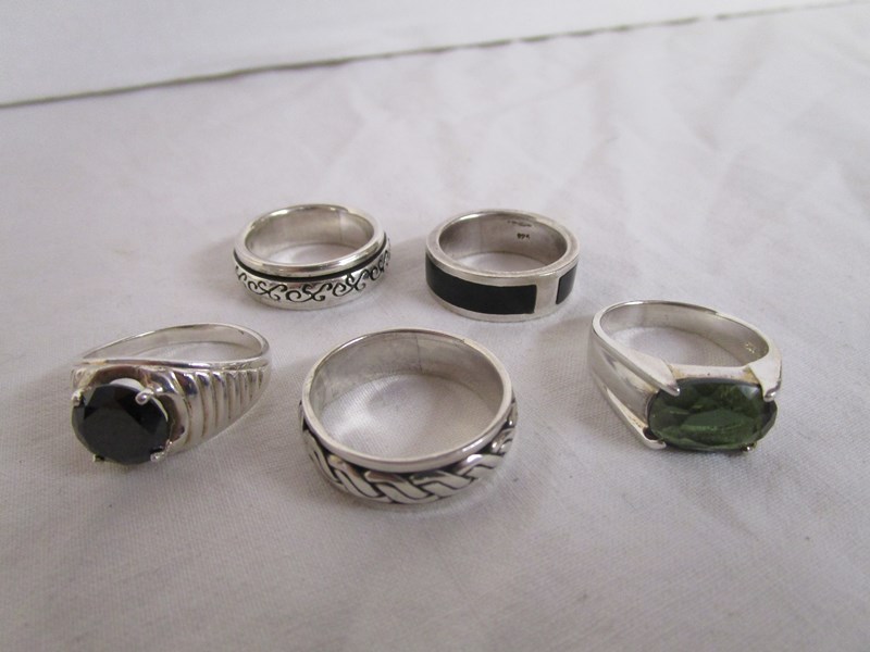 5 silver & stone set rings