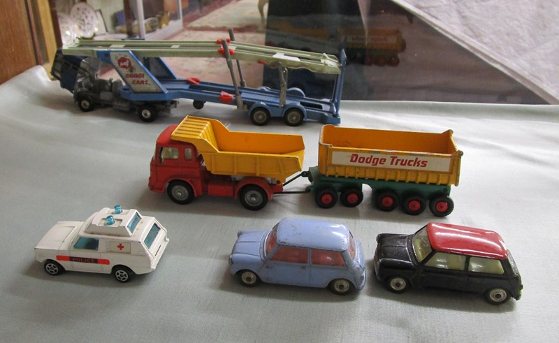 Collection of die-cast vintage Corgi vehicles - Mostly boxed - Image 19 of 19