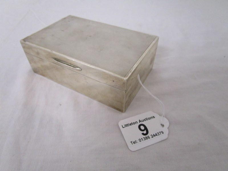 Small silver cigarette box - Image 2 of 7