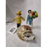 Royal Crown Derby hedgehog & 2 small Royal Doulton figures