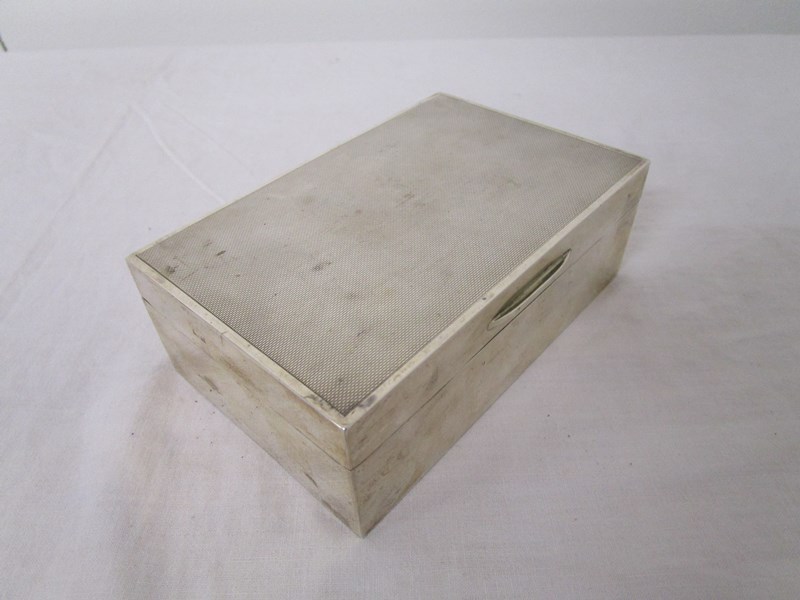 Small silver cigarette box - Image 4 of 7