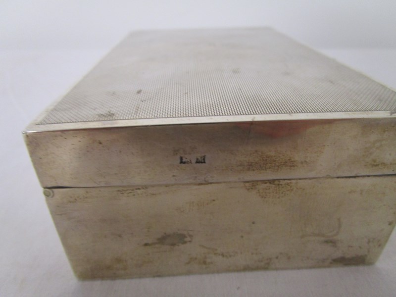 Small silver cigarette box - Image 3 of 7