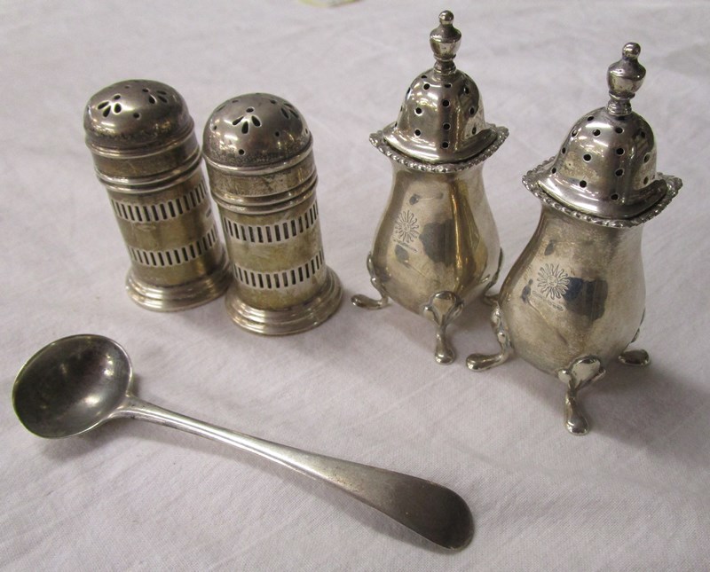 2 pairs of silver cruets and silver pusher spoon