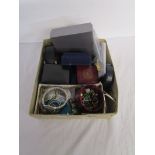 Box of costume jewellery and collectables