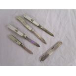 4 silver bladed fruit knives and vintage pocket knife with silver handle