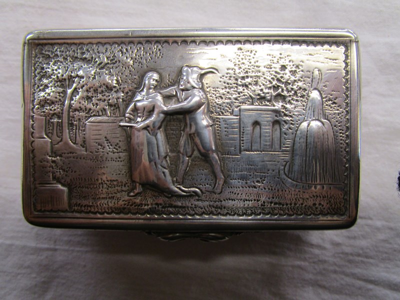 Chased silver snuff box - Image 7 of 8