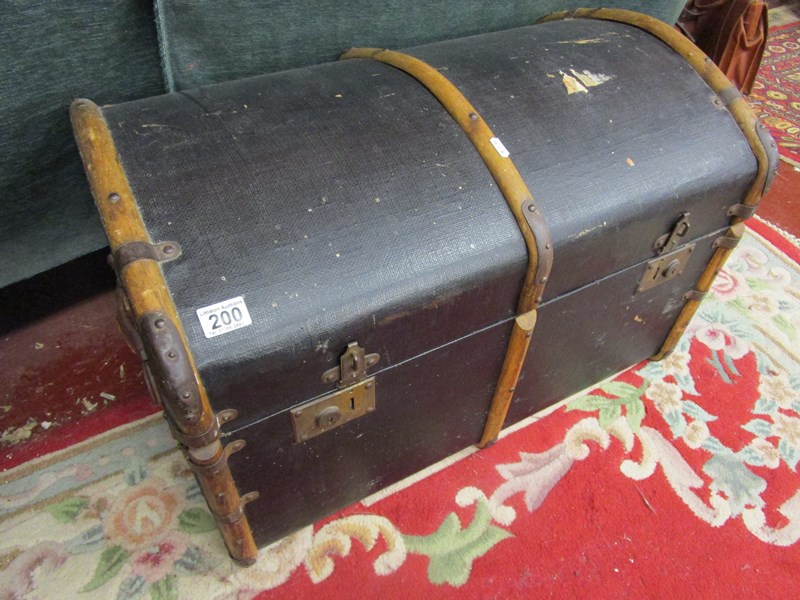 Steamer trunk