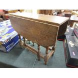 Small oak Heal's style drop leaf table - H: 50cm