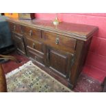 18thC oak dresser base - H: 82cm W: 153cm D: 43cm