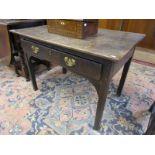 Early oak occasional table with drawer - H: 70cm W: 99cm D: 65cm