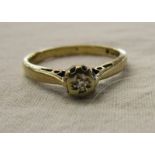 Gold solitaire ring - Estimate