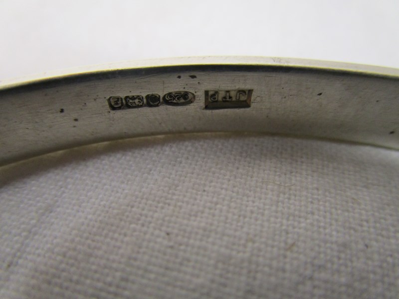 Designer silver and stone set bangle - Image 2 of 5