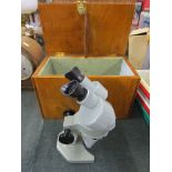 Cased stereo microscope