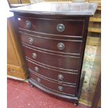 Small mahogany chest of 5 drawers