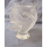 Glass dove vase signed Lalique - H: 13cm