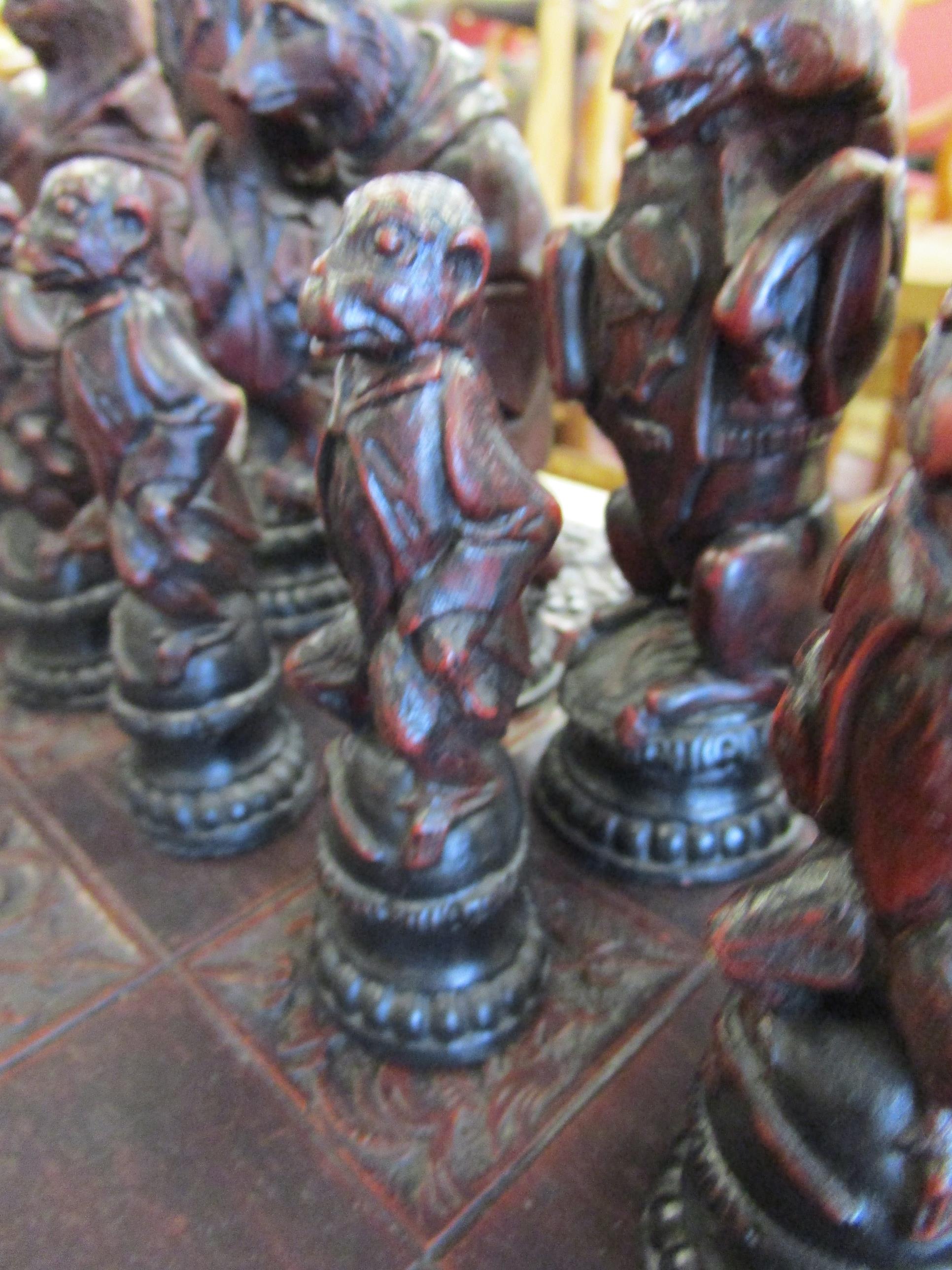 Chess set with ornate carved chess board - Image 3 of 4