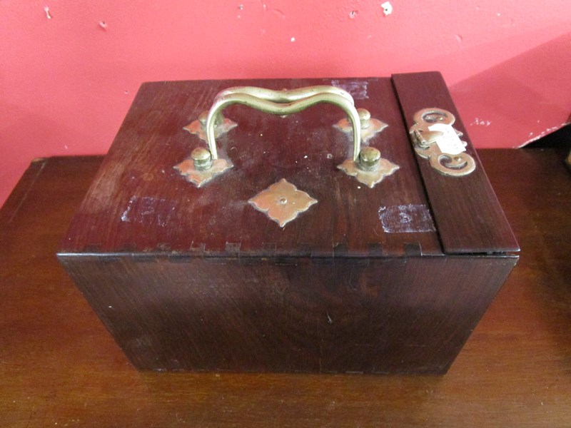 Chinese hardwood travel box - Bild 4 aus 5