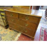 Antique mahogany chest of 2 over 2 drawers (H: 88cm W:110cm D:54cm)