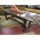 Oak refectory table (H: 77cm L:214cm W:81cm)