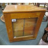 Coin collectors cabinet - H: 43cm W:39cm D:33cm